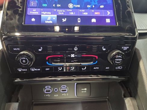 New 2026 Jeep Grand Cherokee L 4WD image 24