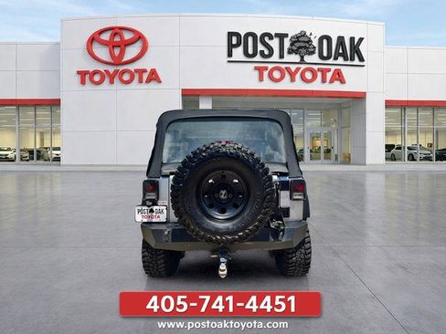 Used 2016 Jeep Wrangler Unlimited Sport AWD/4WD image 4