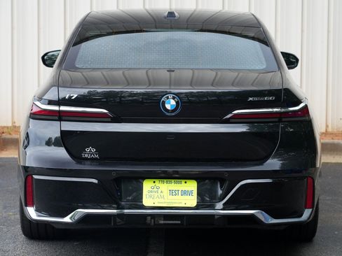 Used 2023 BMW i7 xDrive60 w/ Executive Package 2 AWD/4WD image 72