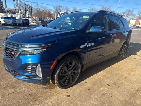 Used 2022 Chevrolet Equinox RS w/ LPO, Floor Liner Package image 6