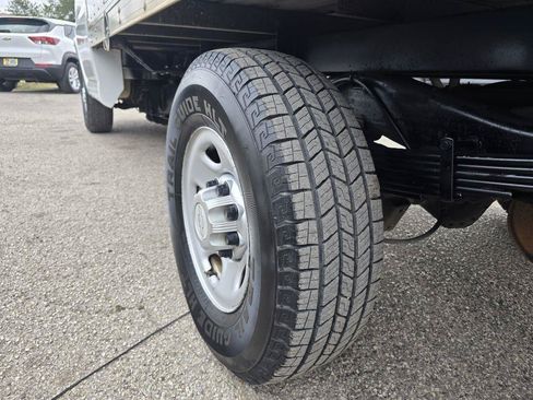 Used 2016 Chevrolet Express 3500 RWD image 22