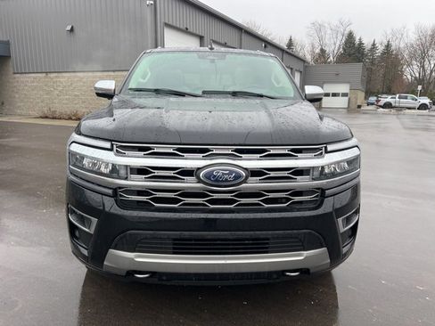 Used 2022 Ford Expedition Platinum image 2