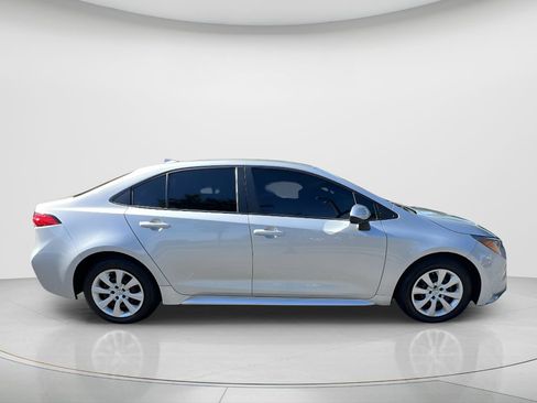 Used 2024 Toyota Corolla LE FWD image 4