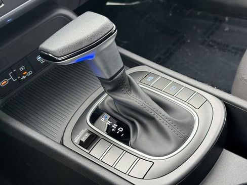 Used 2024 Hyundai Kona SE FWD image 22