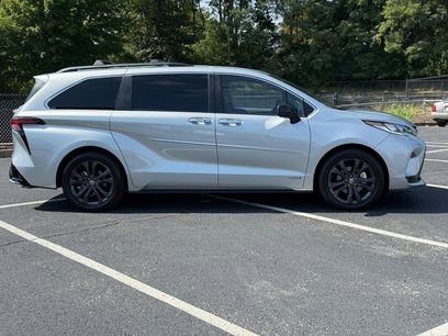 Certified 2021 Toyota Sienna XSE