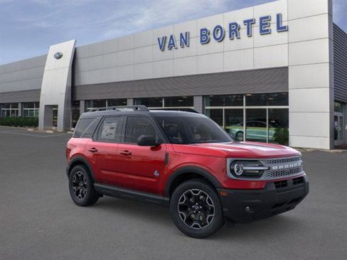 New 2025 Ford Bronco Sport Outer Banks AWD/4WD image 7