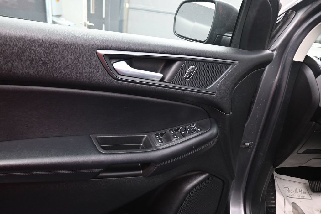 Used 2023 Ford Edge SE AWD/4WD image 39
