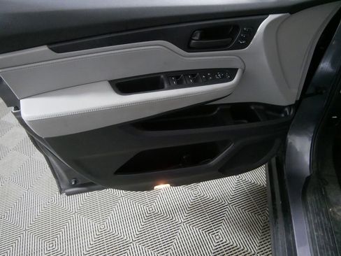 Used 2024 Honda Odyssey EX-L image 16