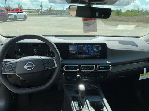 New 2026 Nissan Sentra SR w/ SR Premium Package FWD image 20