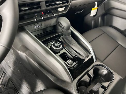 New 2025 Chevrolet Colorado Trail Boss w/ Midnight Edition AWD/4WD image 22