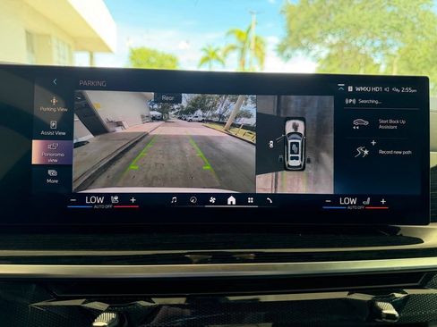 Used 2026 BMW X7 xDrive40i w/ M Sport Package AWD/4WD image 10