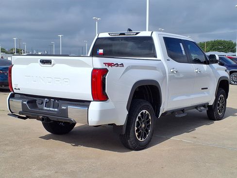 New 2026 Toyota Tundra SR5 w/ TRD Off-Road Premium Package AWD/4WD image 9