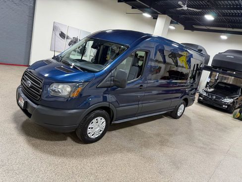 Used 2015 Ford Transit 250 148 Medium Roof image 10