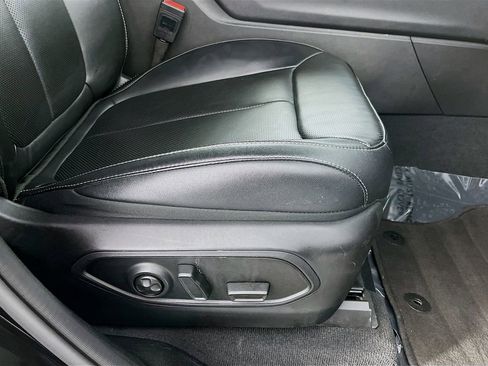 Used 2024 Jeep Grand Cherokee L Limited w/ Luxury Tech Group II image 34