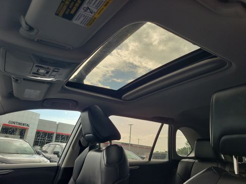 Certified 2021 Toyota RAV4 XLE Premium AWD/4WD image 22
