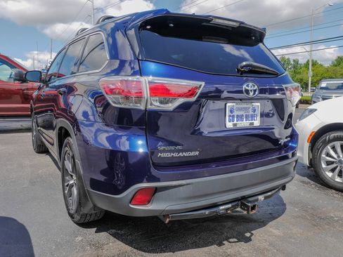 Used 2016 Toyota Highlander XLE AWD/4WD image 7