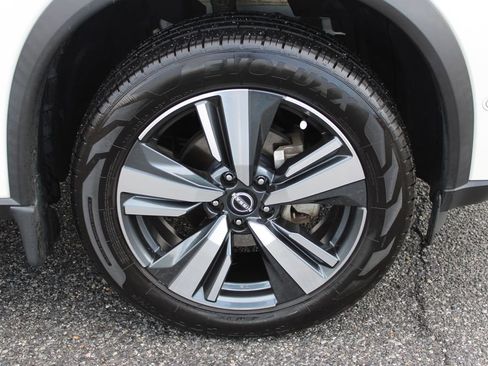 Used 2022 Nissan Rogue Platinum w/ Head-Up Display Package image 34