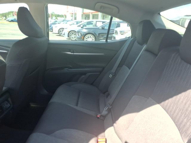 Used 2025 Toyota Camry LE w/ Convenience Package FWD image 7