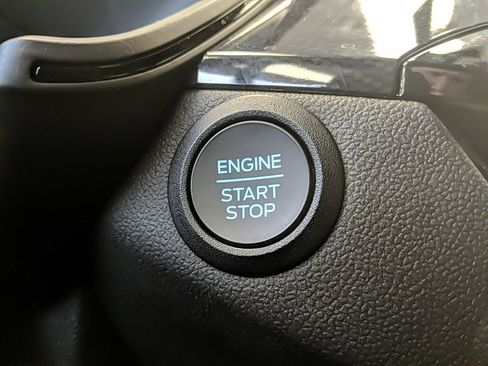 Used 2025 Ford Escape ST-Line w/ Cold Weather Package image 25