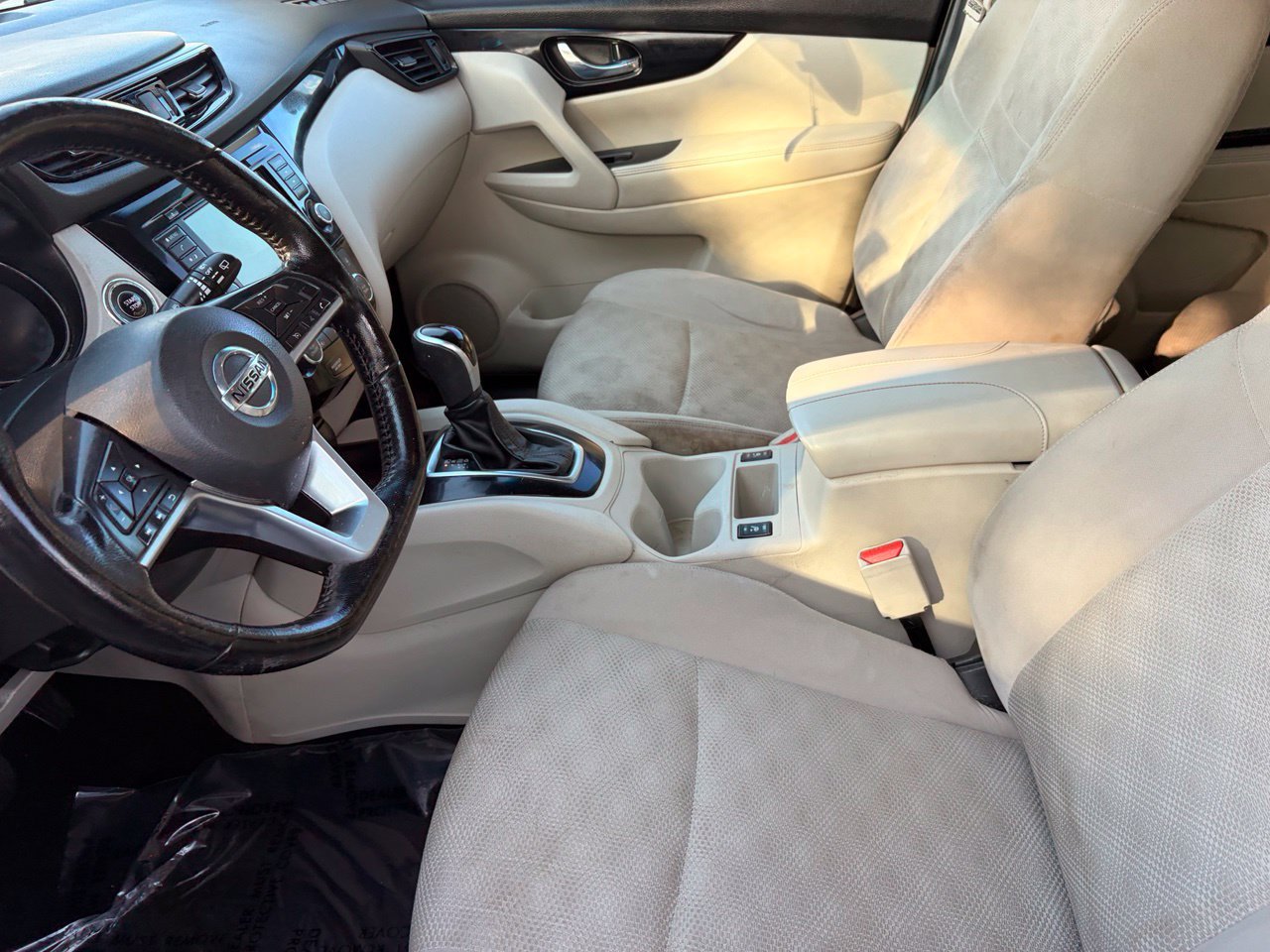 Certified 2021 Nissan Rogue Sport SV FWD image 19