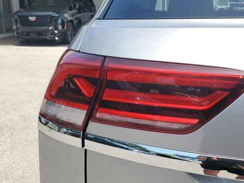 Used 2020 Volkswagen Atlas Cross Sport SEL Premium R-Line AWD/4WD image 28