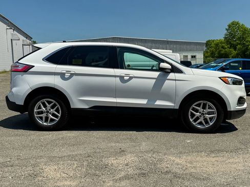 Certified 2023 Ford Edge SEL w/ Convenience Package AWD/4WD image 2