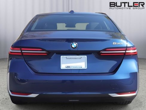 New 2026 BMW 530i w/ Premium Package RWD image 6