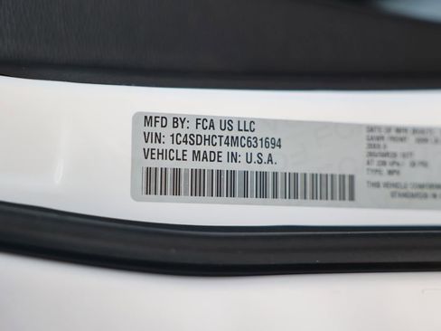 Used 2021 Dodge Durango R/T w/ Blacktop Package RWD image 40