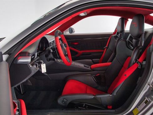 Used 2018 Porsche 911 GT2 RS image 19