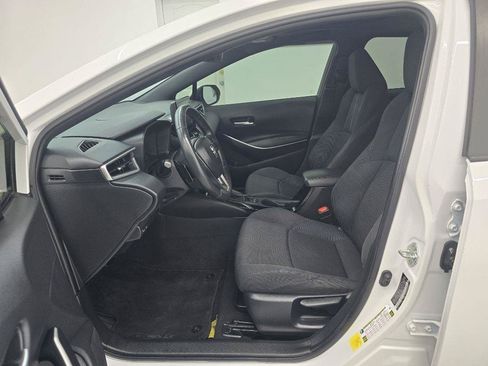 Used 2022 Toyota Corolla SE w/ SE Premium Package FWD image 10