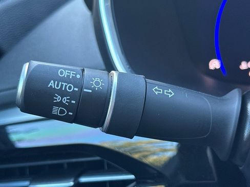 Certified 2025 Acura MDX FWD w/ Technology Package image 33