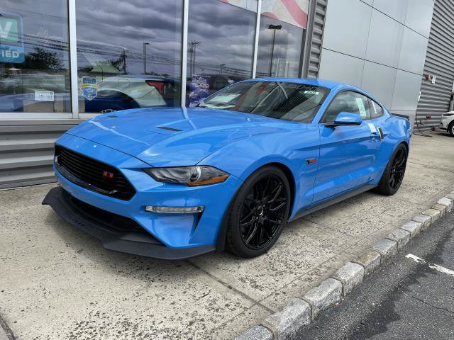Used 2022 Ford Mustang GT Premium w/ GT Performance Package RWD image 3