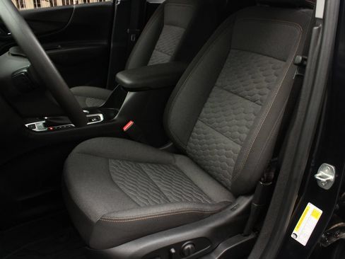 Used 2020 Chevrolet Equinox LT w/ LPO, Floor Liner Package AWD/4WD image 17