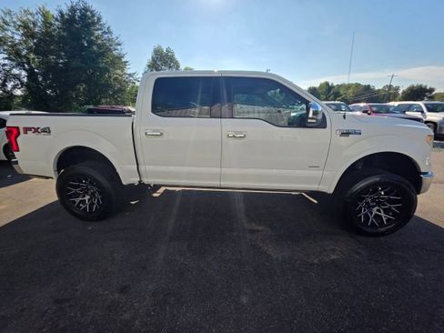 Used 2015 Ford F150 Lariat w/ Equipment Group 502A Luxury AWD/4WD image 4