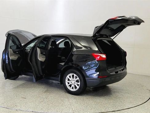 Used 2019 Chevrolet Equinox LS w/ LPO, Blackout Package FWD image 11