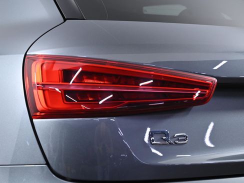 Used 2017 Audi Q3 2.0T Premium w/ Convenience Package image 6