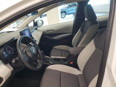 Used 2023 Toyota Corolla LE image 13