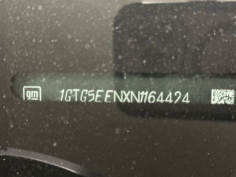 Used 2022 GMC Canyon Denali RWD image 3