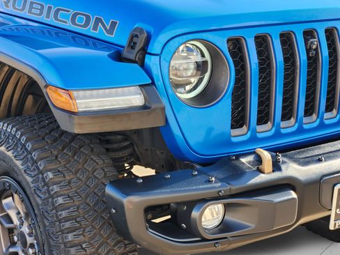 Used 2021 Jeep Wrangler Unlimited Rubicon w/ Trailer Tow Package AWD/4WD image 29