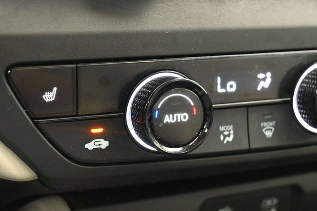 Used 2023 Honda Accord EX image 32