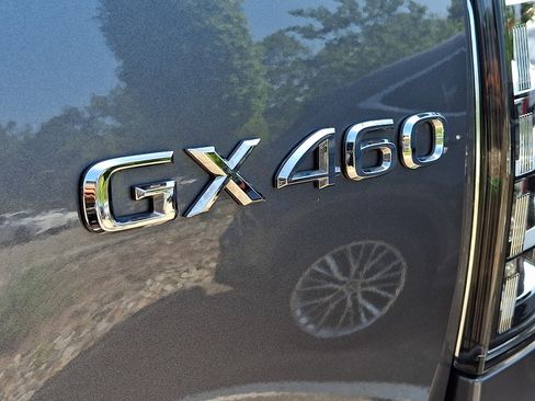 Certified 2023 Lexus GX 460 Premium w/ Accessory Package AWD/4WD image 31