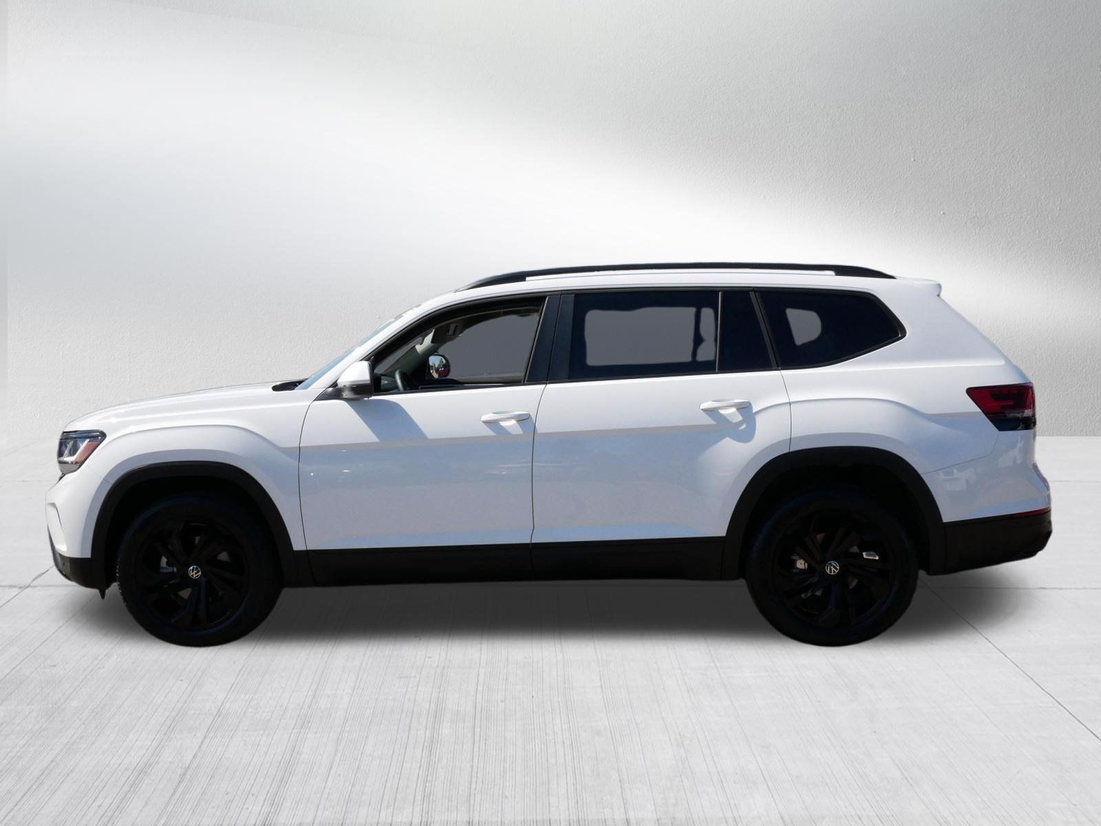 Certified 2023 Volkswagen Atlas SE AWD/4WD image 4