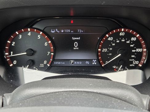 Used 2025 Nissan Frontier PRO-4X image 19