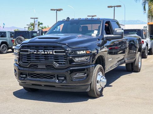 New 2026 RAM 3500 Big Horn AWD/4WD image 8