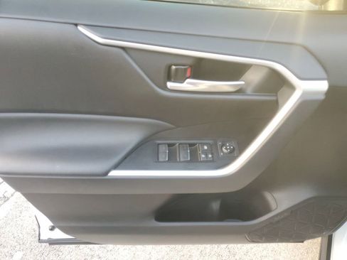 Used 2024 Toyota RAV4 XLE w/ Convenience Package image 19