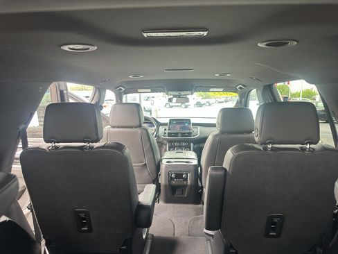 Used 2023 Chevrolet Tahoe LT image 13