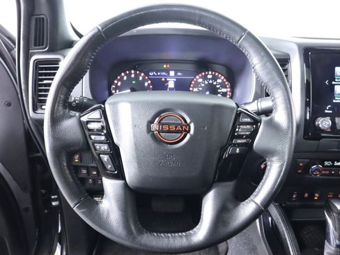Used 2022 Nissan Frontier PRO-4X w/ Pro-4X Premium Package image 13