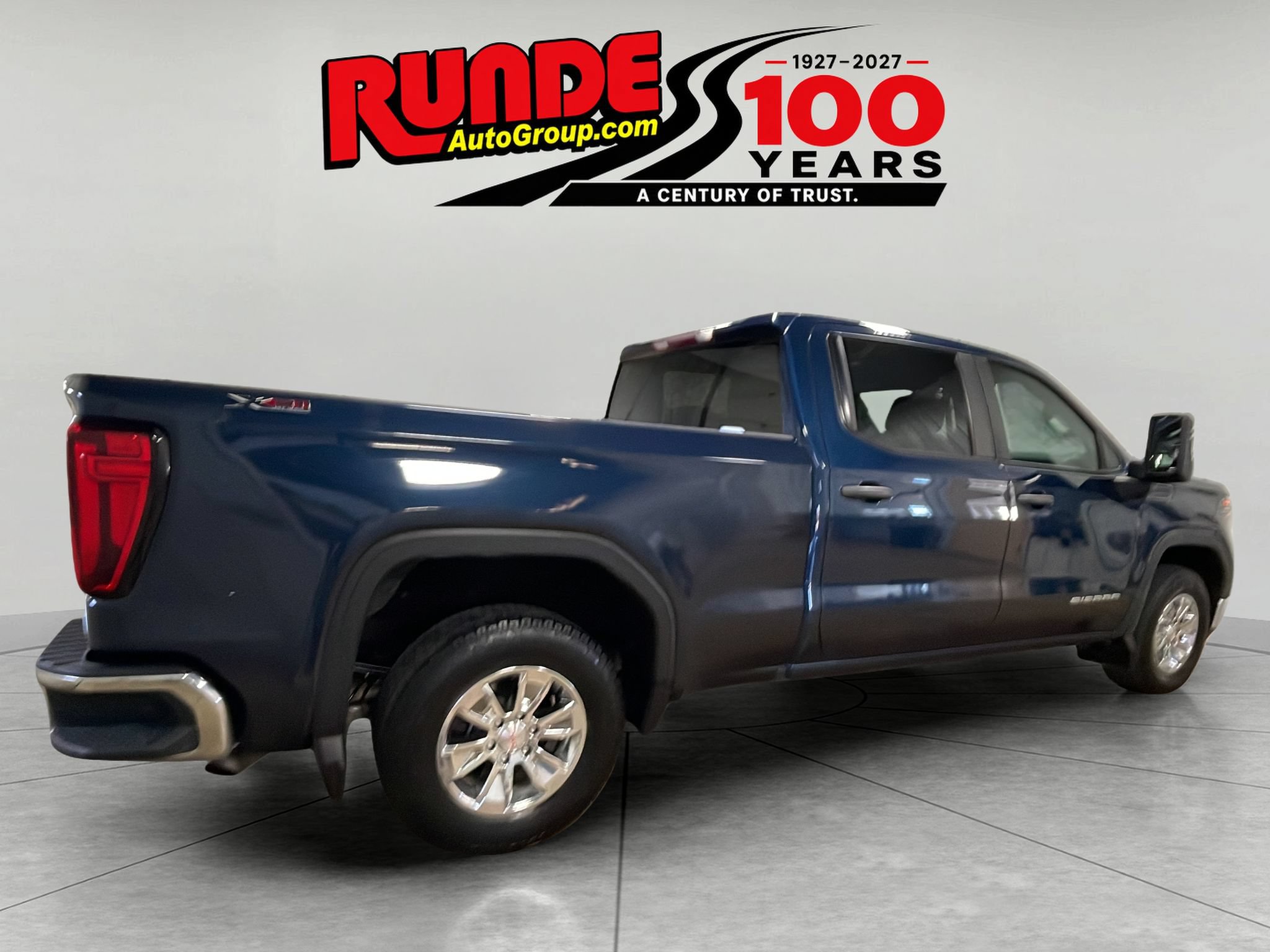 Used 2020 GMC Sierra 1500 4x4 Crew Cab w/ Sierra Value Package image 5