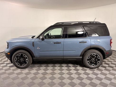 Used 2026 Ford Bronco Sport Outer Banks w/ Outer Banks Tech Package+ AWD/4WD image 2