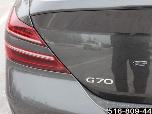 Used 2022 Genesis G70 2.0T image 28